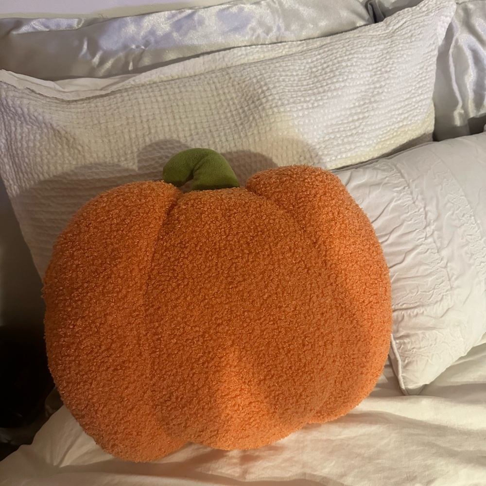Cozy Pumpkin-Shaped Pillow